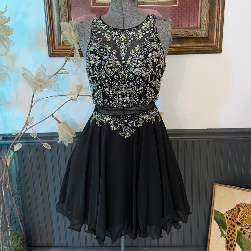 Dancing Queen USA Beaded Illusion Mesh Back Fit & Flare Party Dress Sz S